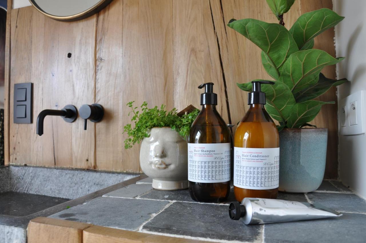 Bed En Bezem Bed & Breakfast Laarne Bagian luar foto