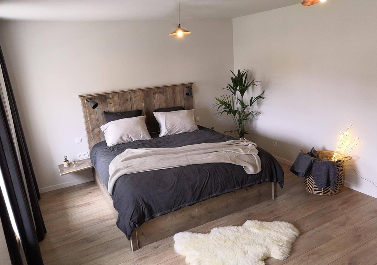 Bed En Bezem Bed & Breakfast Laarne Bagian luar foto